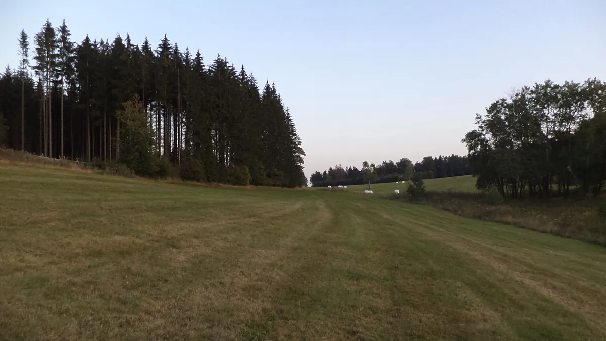 Prodej pole 14711 m²